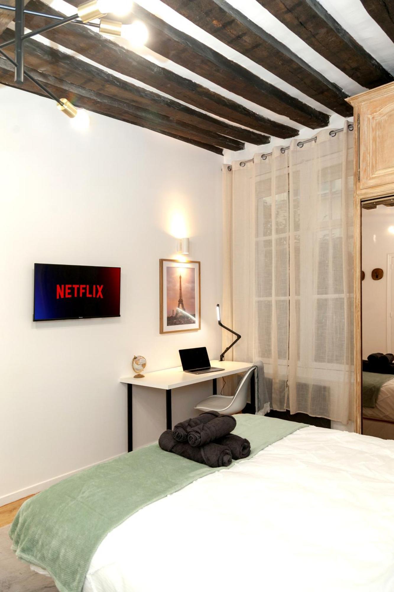 Le Columba-studio Parisien Saint-germain *